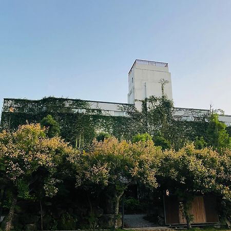 Ferienwohnung La Tree 普椿農場木子莊園 Donghe Exterior foto